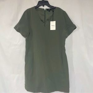 $285 Theory Banded Shift Dress Crepe Size 8 Green